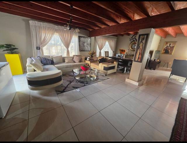 4 BEDROOM PROPERTY TO RENT IN GLEN MARAIS
